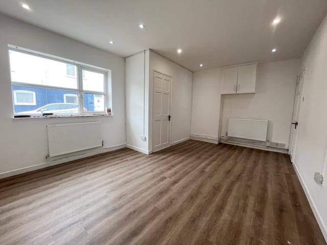 Oak Terrace, Llanbradach, CF83 3LA